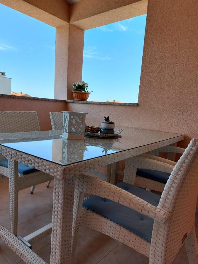 Apartments Tomic Biograd Na Moru Εξωτερικό φωτογραφία