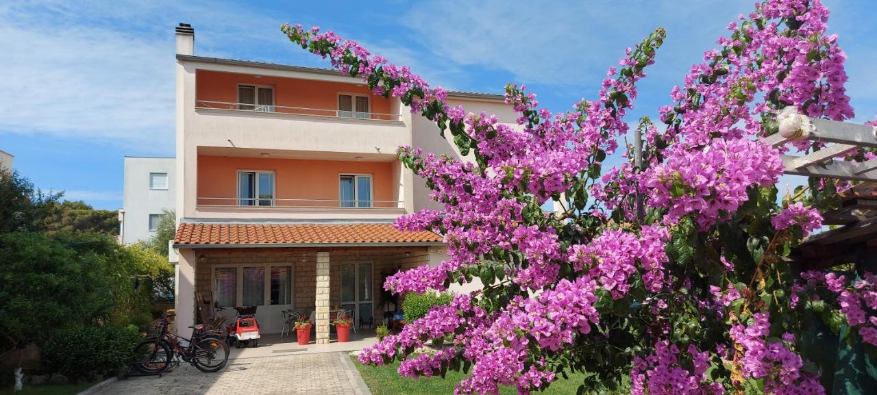 Apartments Tomic Biograd Na Moru Εξωτερικό φωτογραφία