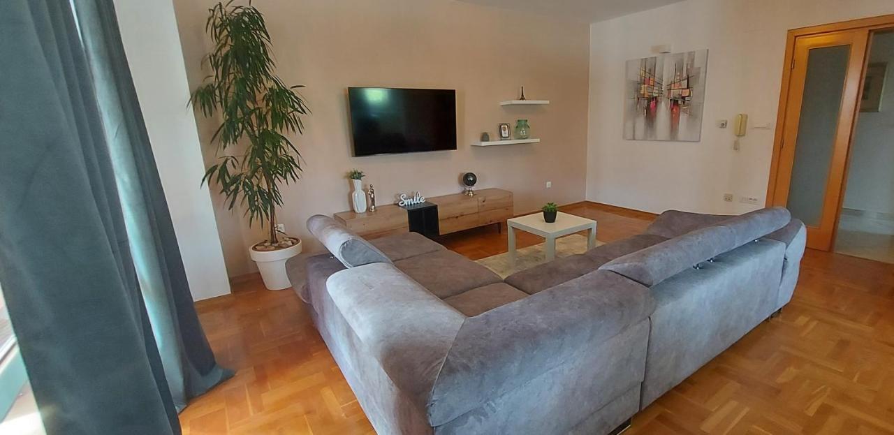 Apartments Tomic Biograd Na Moru Εξωτερικό φωτογραφία
